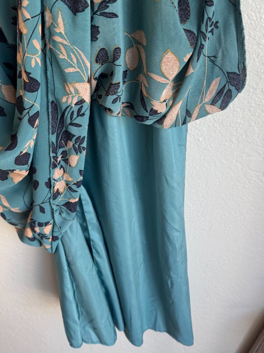 Simplee Teal Floral Midi Dress Women’s Large Smocked Waist Flutter Sleeve - Picture 5 of 5